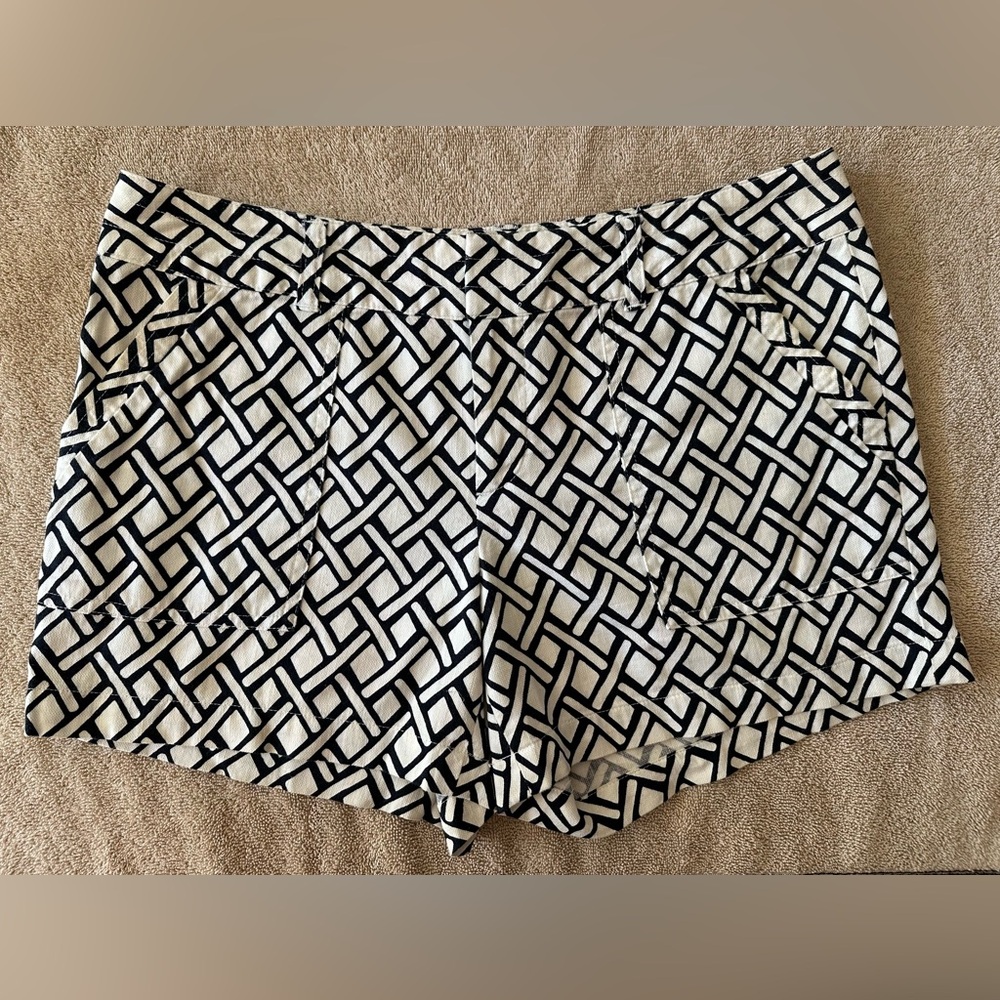 Banana Republic High Waist Black and White Geometric Shorts